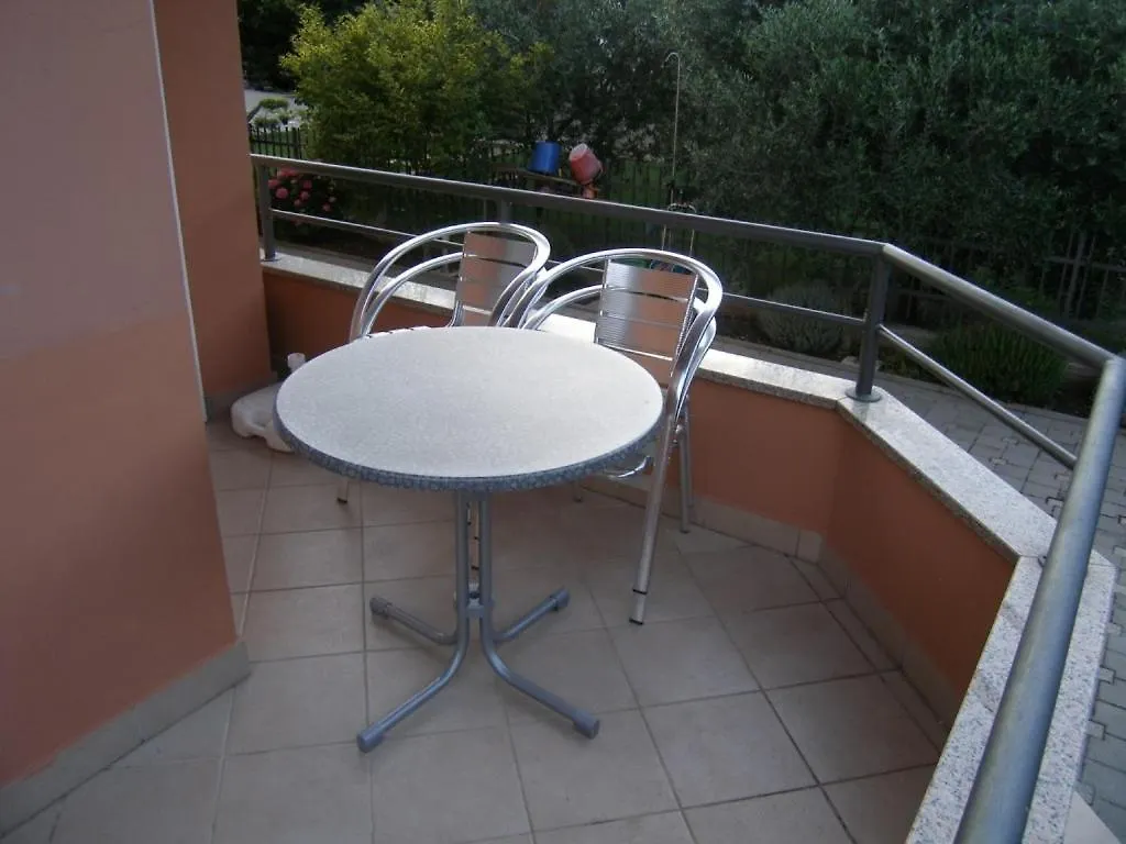 Apartment In Sukosan With Balcony, Air Conditioning, Wifi
